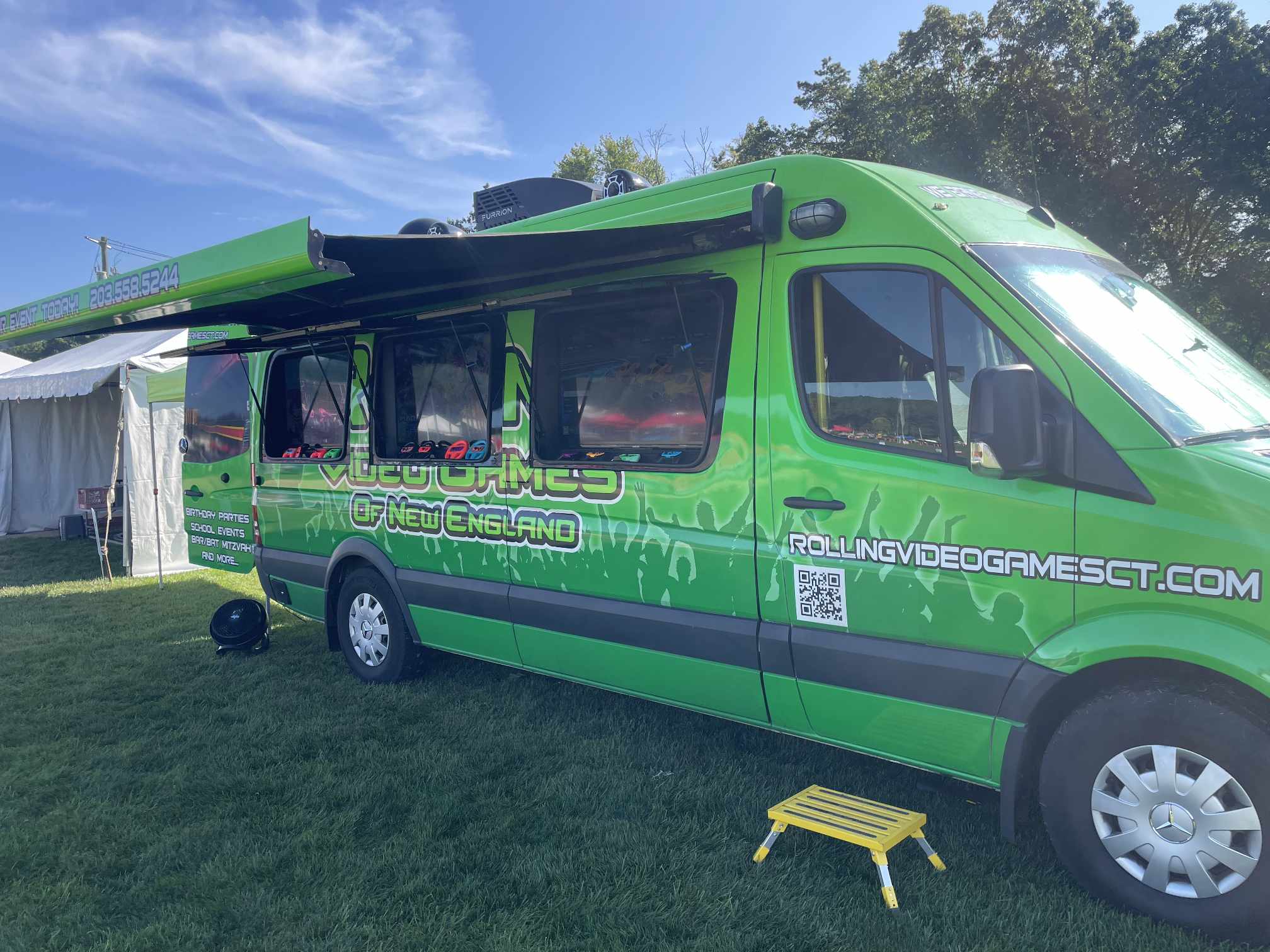 game truck parties connecticut mobile gaming van residential driveway access